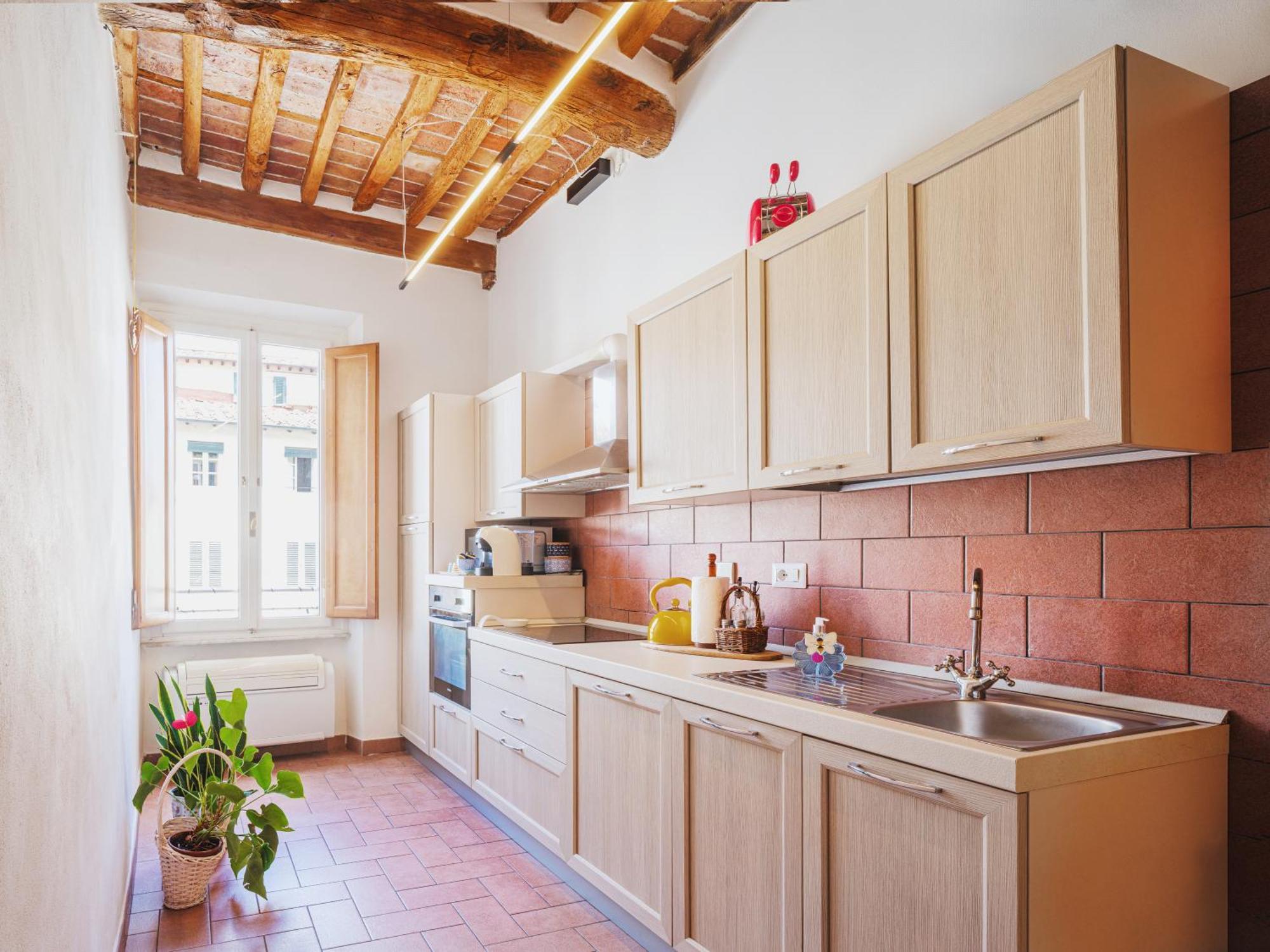 Michael'S Home - Cozy Apartment In The Heart Of Lucca Eksteriør billede
