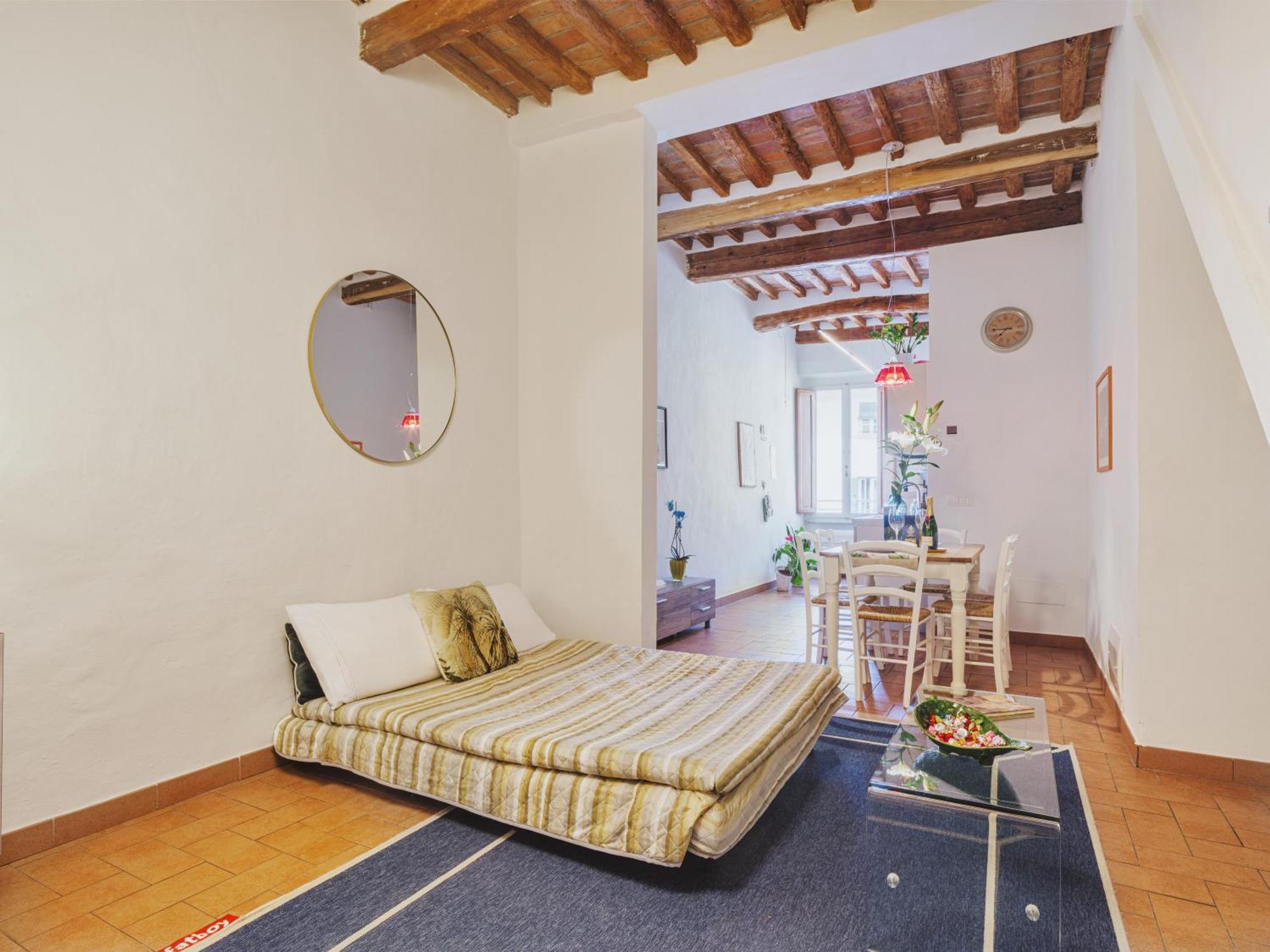 Michael'S Home - Cozy Apartment In The Heart Of Lucca Eksteriør billede