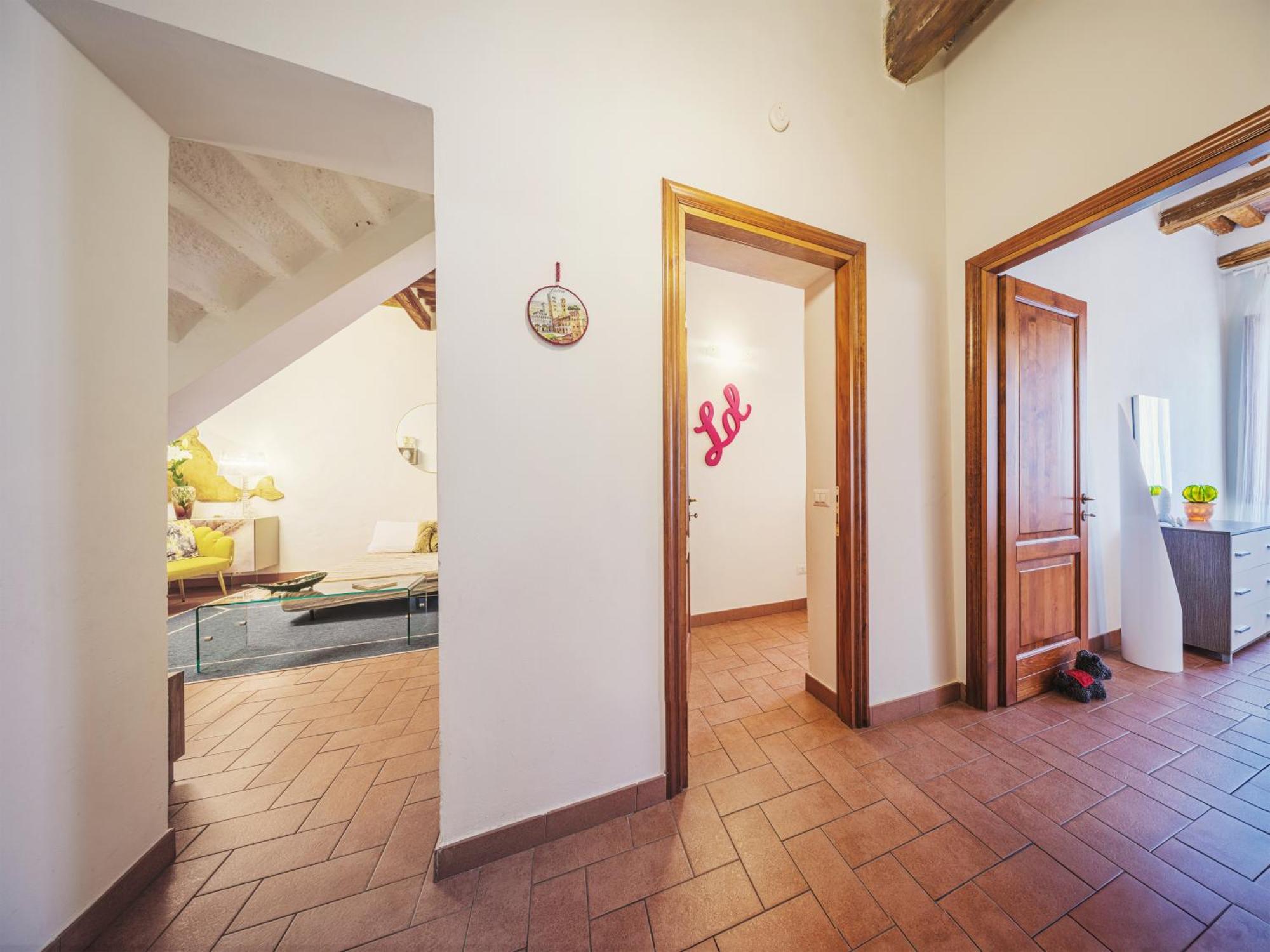 Michael'S Home - Cozy Apartment In The Heart Of Lucca Eksteriør billede